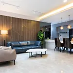 Rivergate Luxury Apartment