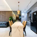 Rivergate Luxury Apartment