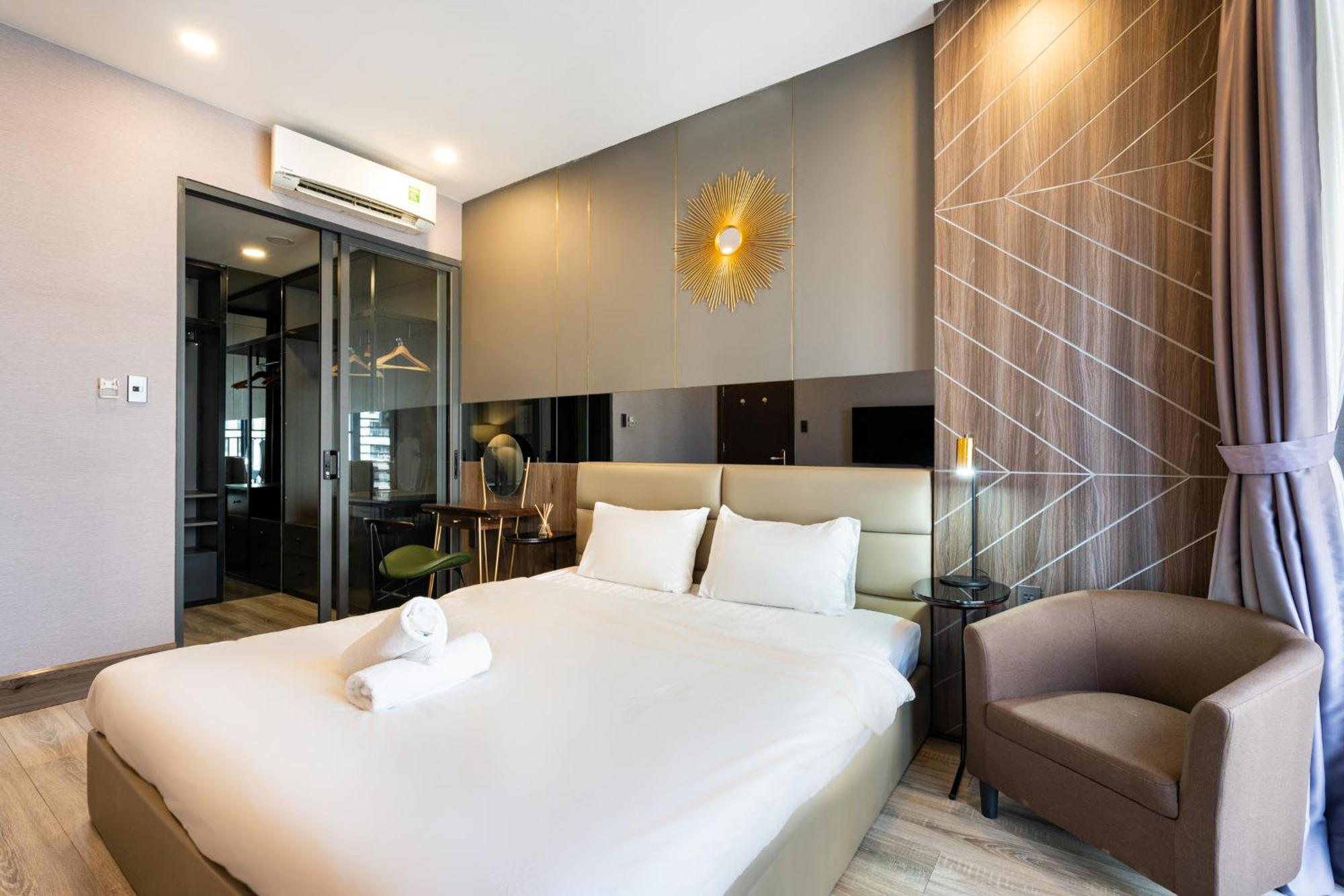 Rivergate Luxury * TP. Hồ Chí Minh